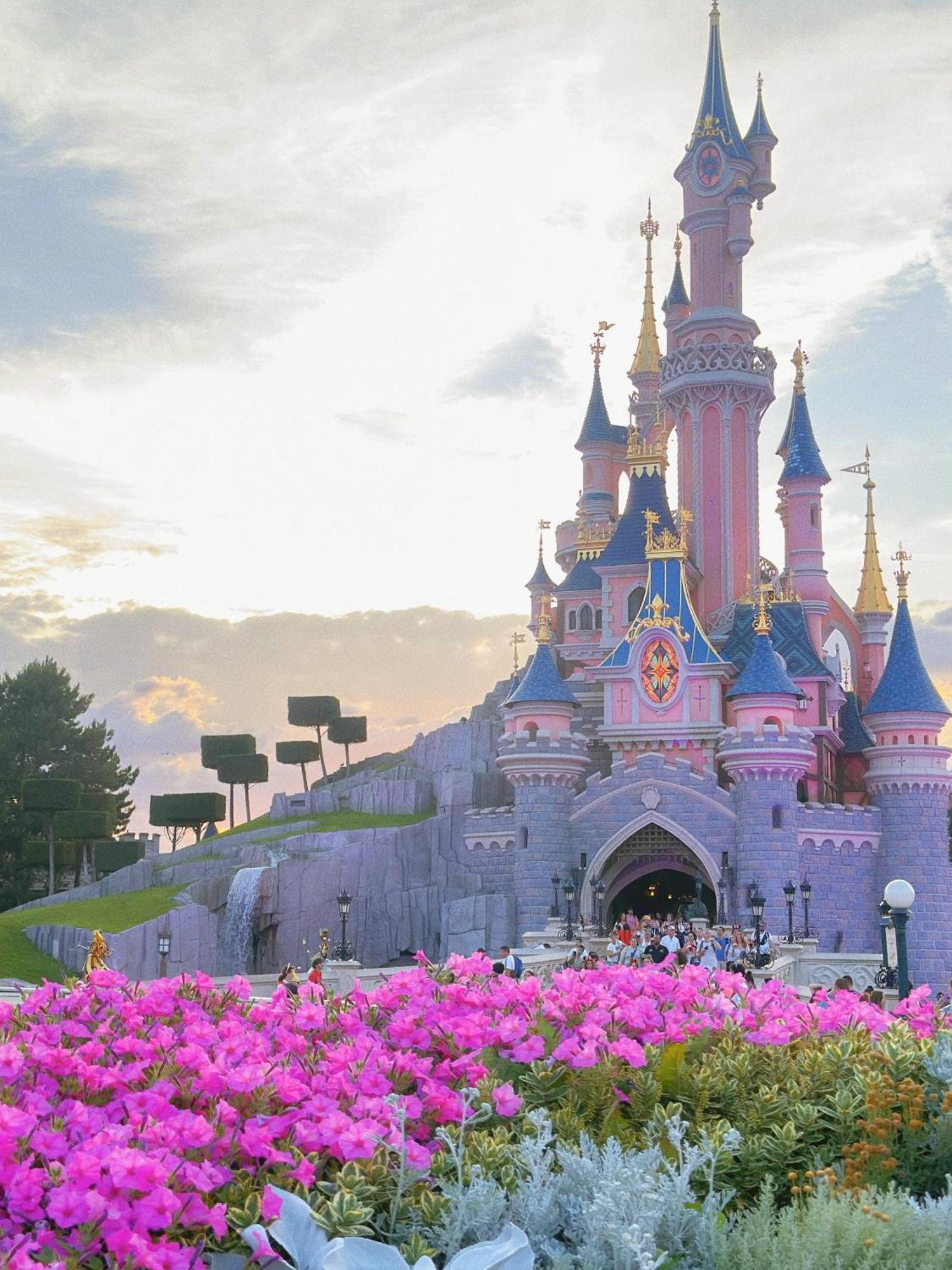 The Green Terrace Disneyland Шеси Екстериор снимка
